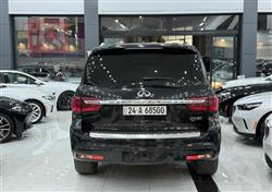 Infiniti QX80